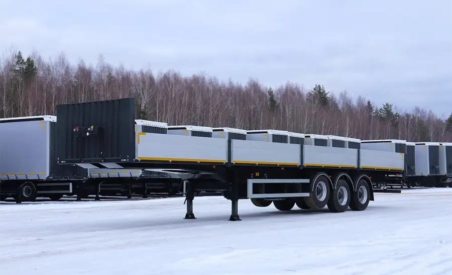 Полуприцеп бортовой с кониками Тонар B3-13/K (9888)